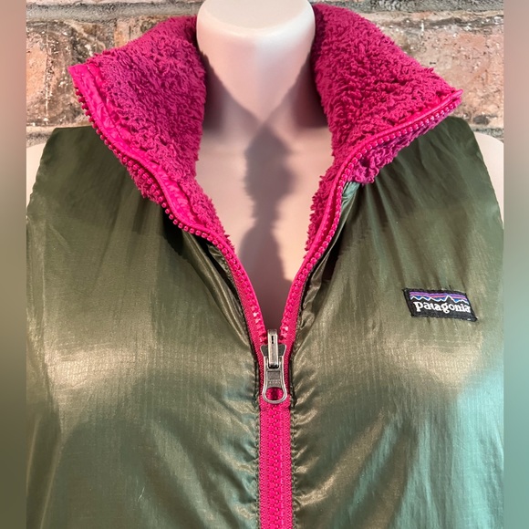 Patagonia Reversible Vest - Picture 4 of 9